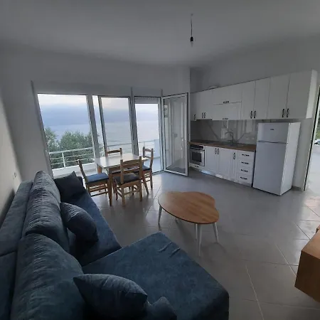 Apartment Flower Hill