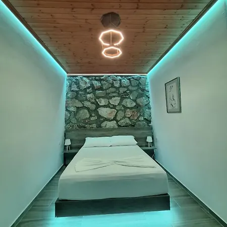 Flower Hill Apartment